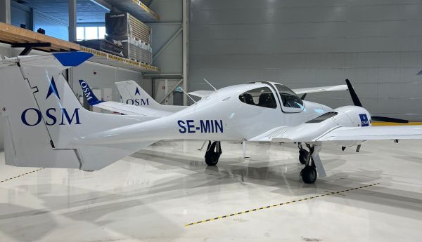 2008 Diamond DA42 Twin Star - Image 2