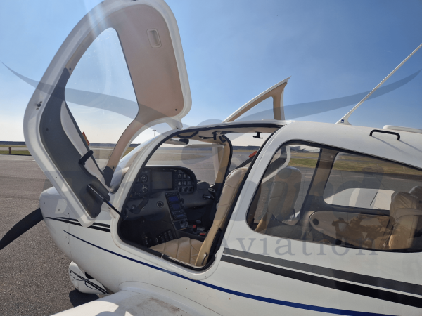 2001 Cirrus SR20 - Image 3