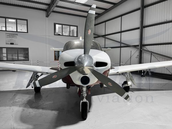 1999 Rockwell Super Commander 114B - Image 2