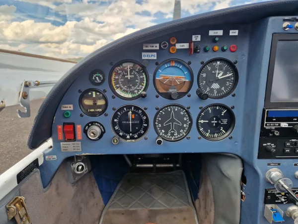 1990 Lancair 235 - Image 3