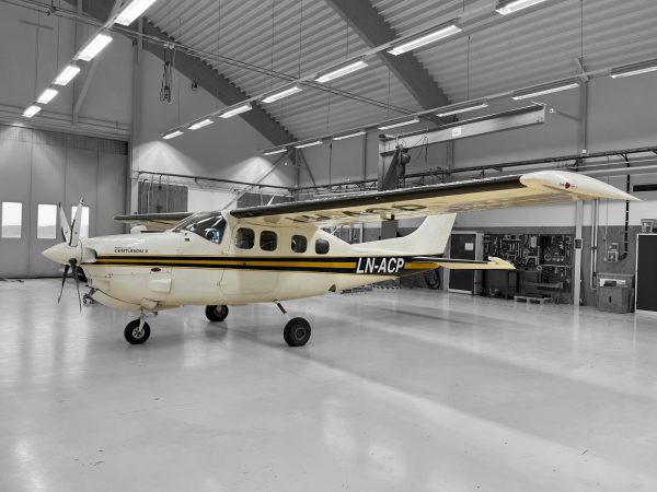 1979 Cessna P-210 Pressurised Centurion - Image 3