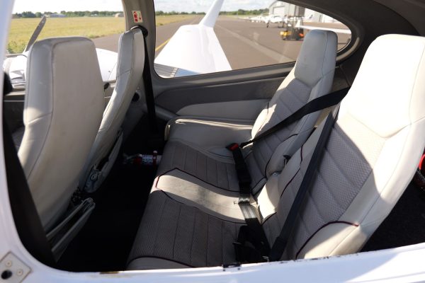 2011 Diamond DA42 Twin Star NG - Image 3