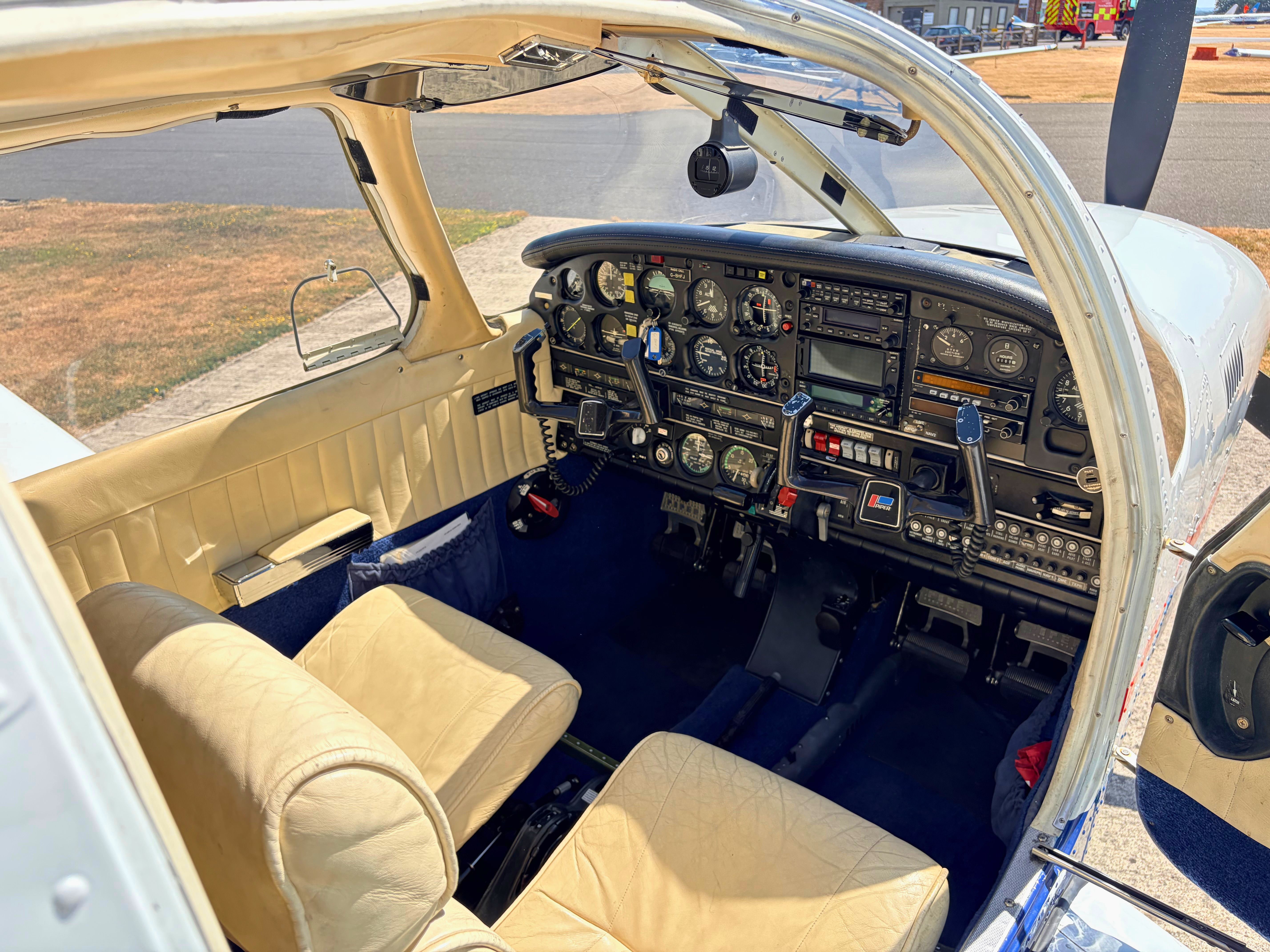1979 Piper PA-28RT-201T Turbo Arrow IV, photo 12